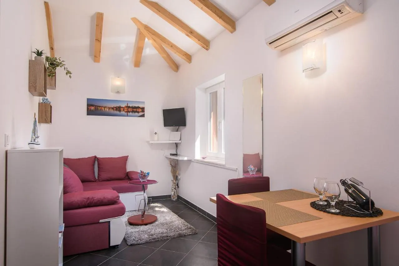 Apartments Trabakul تروغير